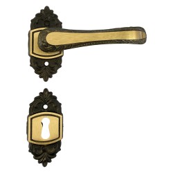 MANIGLIA 'GIGLIO' CON ROSETTA E BOCCHETTA con rosetta e bocchetta (CP 4)